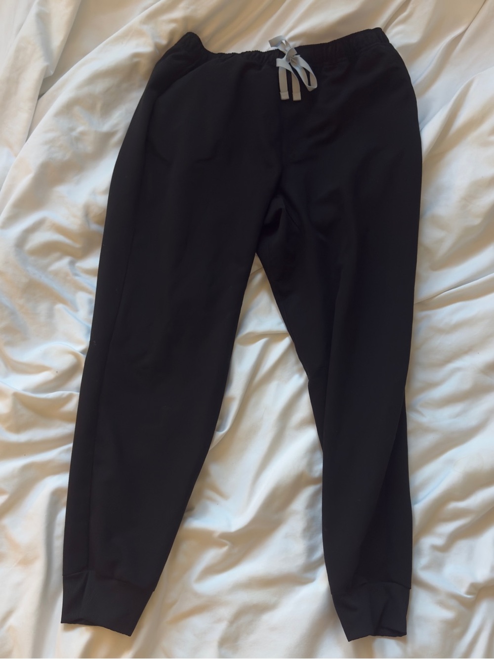 Figs Men's Black Joggers with Light Gray Drawstring